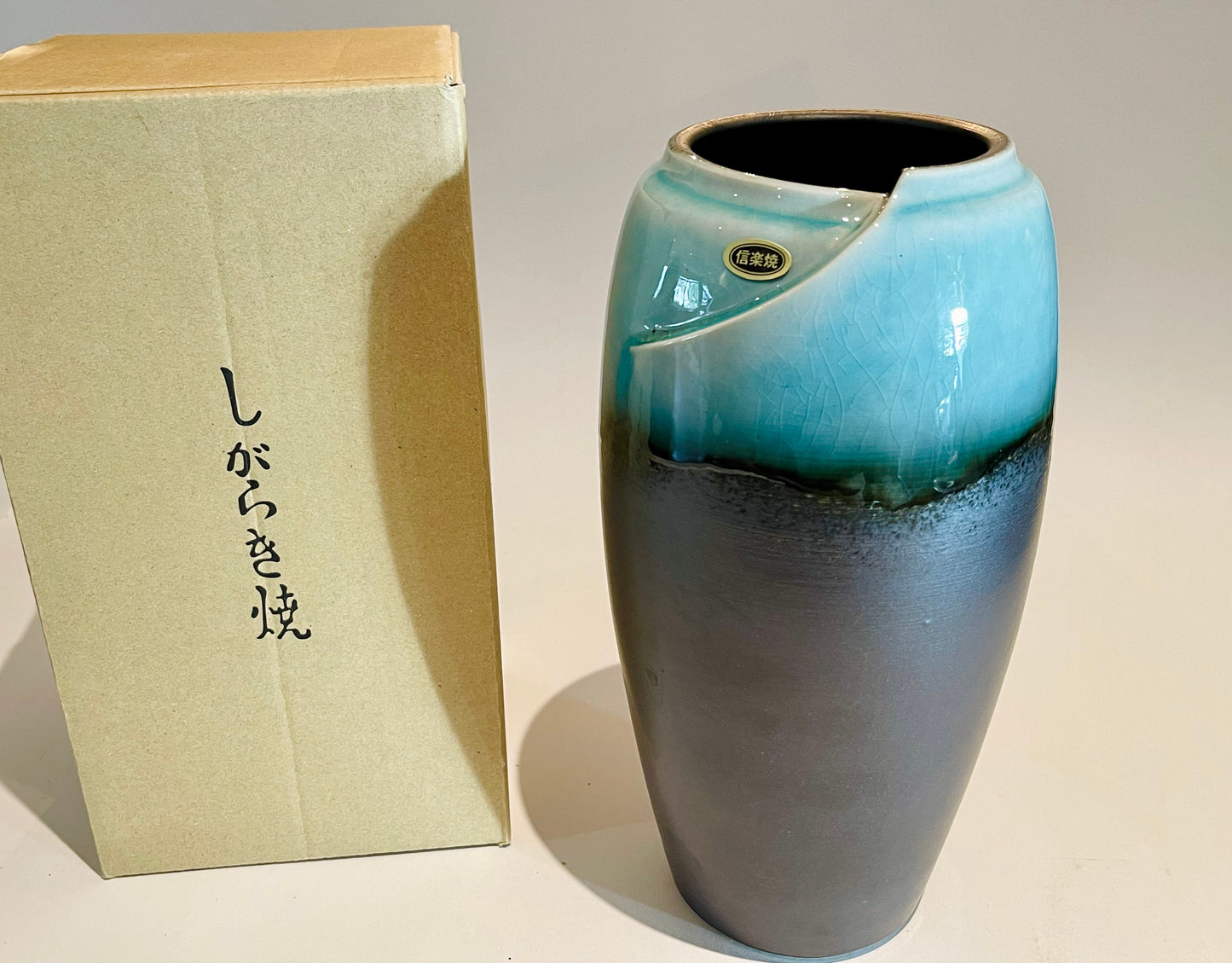 SP3023126 Shigaraki Yaki Light Blue Deep Blue Handmade Long Vase 13*26cm With Gift Box