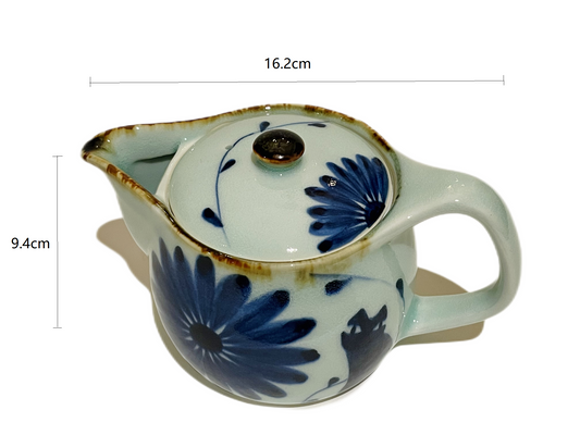 2023324 Blue Cat Handmade 450ml Teapot 16.2*9.4cm